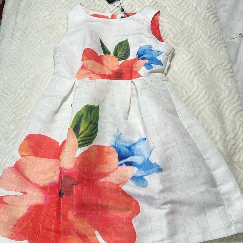 Christian Siriano White Floral Fit & Flare Dress Size M – NWT